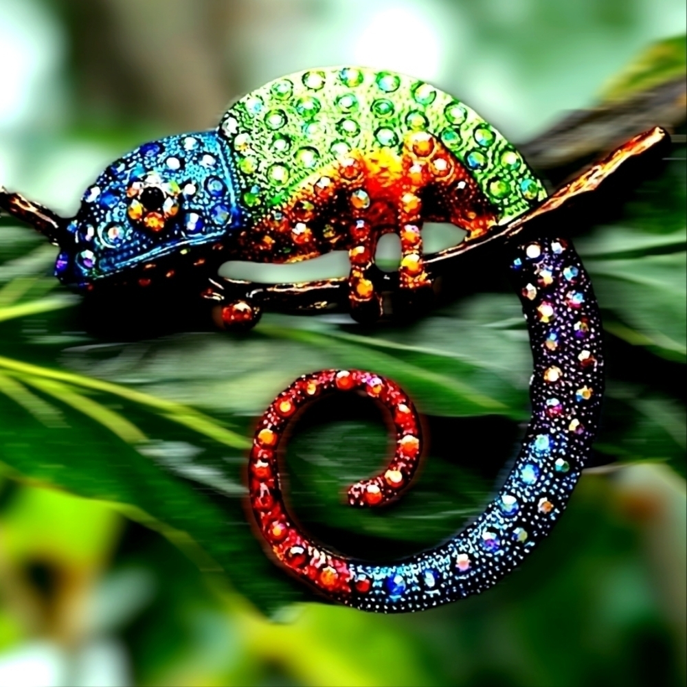 Lg Chameleon Colorful Rhinestone Brooch